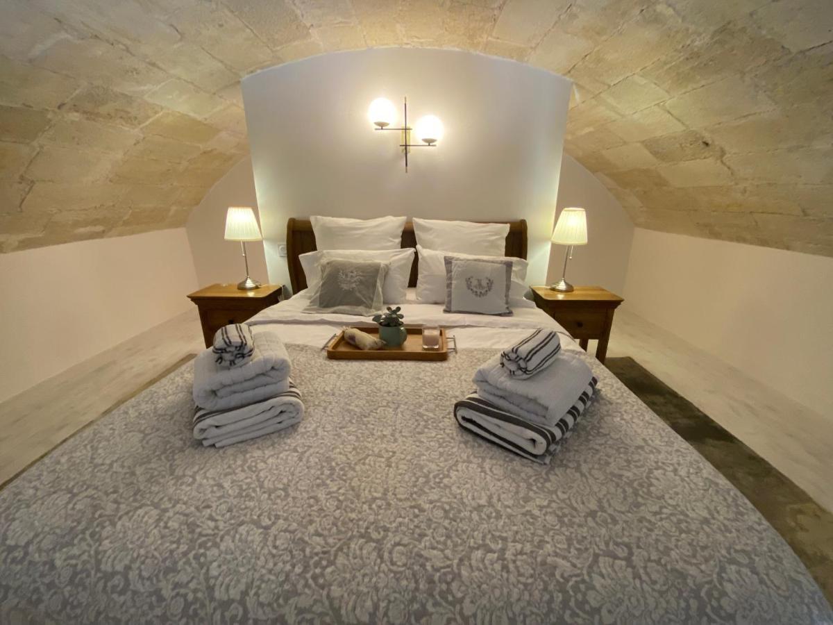 Appartement Avec Piscine Privee Dans Residence Pour 6 Personnes Uzes Ngoại thất bức ảnh