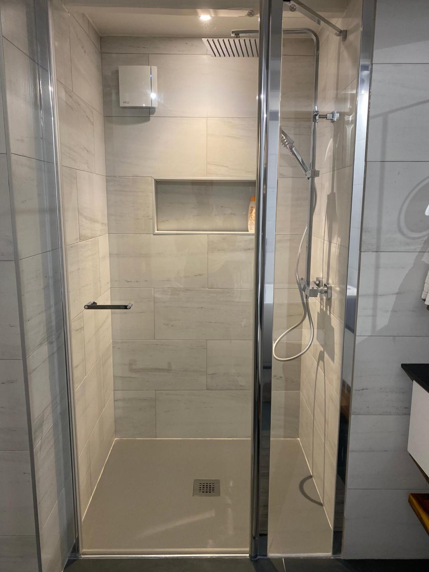 Appartement Avec Piscine Privee Dans Residence Pour 6 Personnes Uzes Ngoại thất bức ảnh