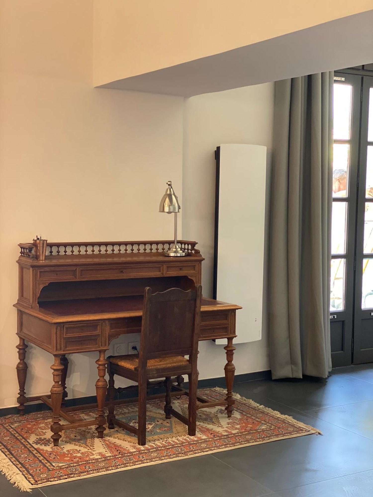 Appartement Avec Piscine Privee Dans Residence Pour 6 Personnes Uzes Ngoại thất bức ảnh