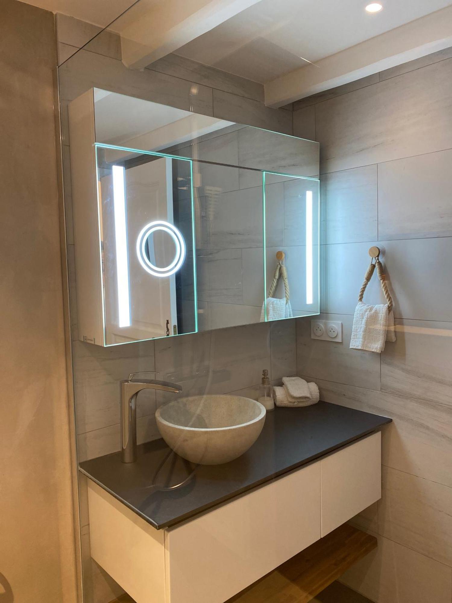 Appartement Avec Piscine Privee Dans Residence Pour 6 Personnes Uzes Ngoại thất bức ảnh