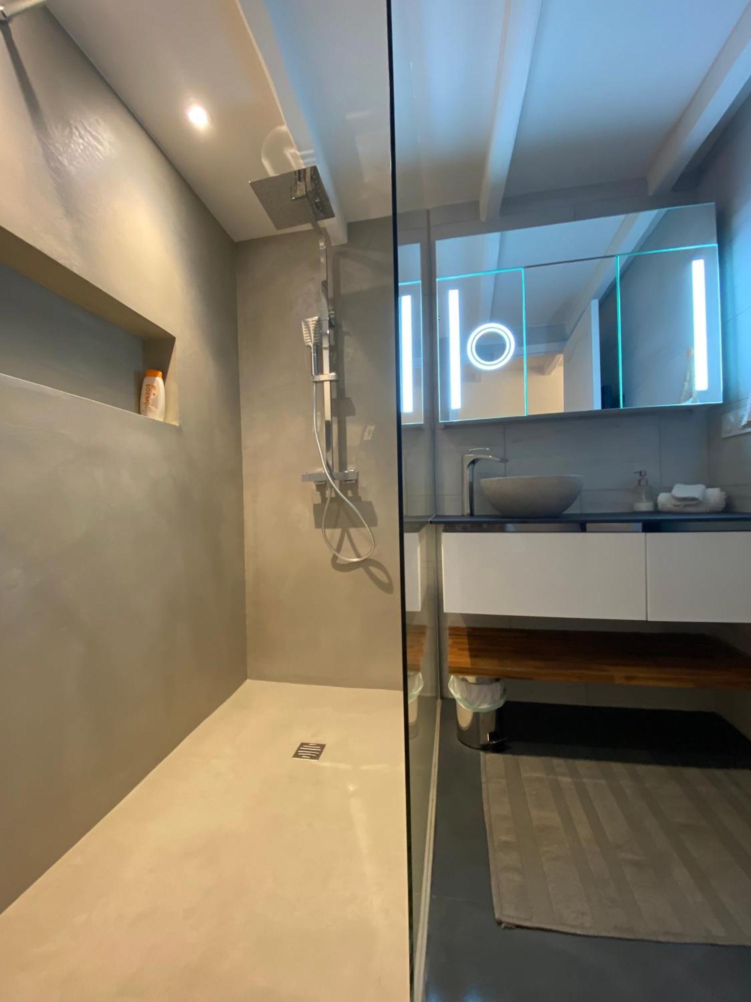 Appartement Avec Piscine Privee Dans Residence Pour 6 Personnes Uzes Ngoại thất bức ảnh
