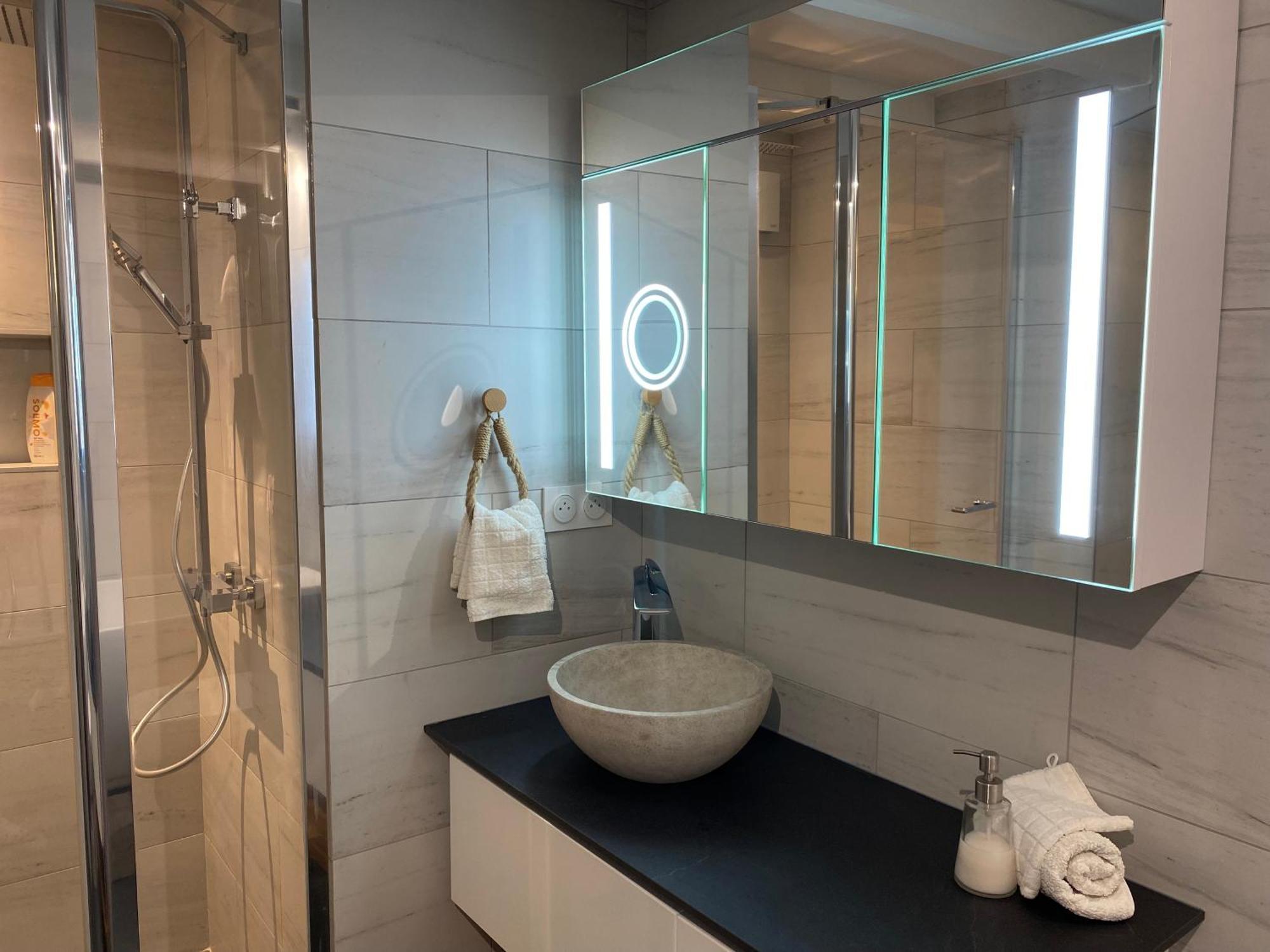 Appartement Avec Piscine Privee Dans Residence Pour 6 Personnes Uzes Ngoại thất bức ảnh