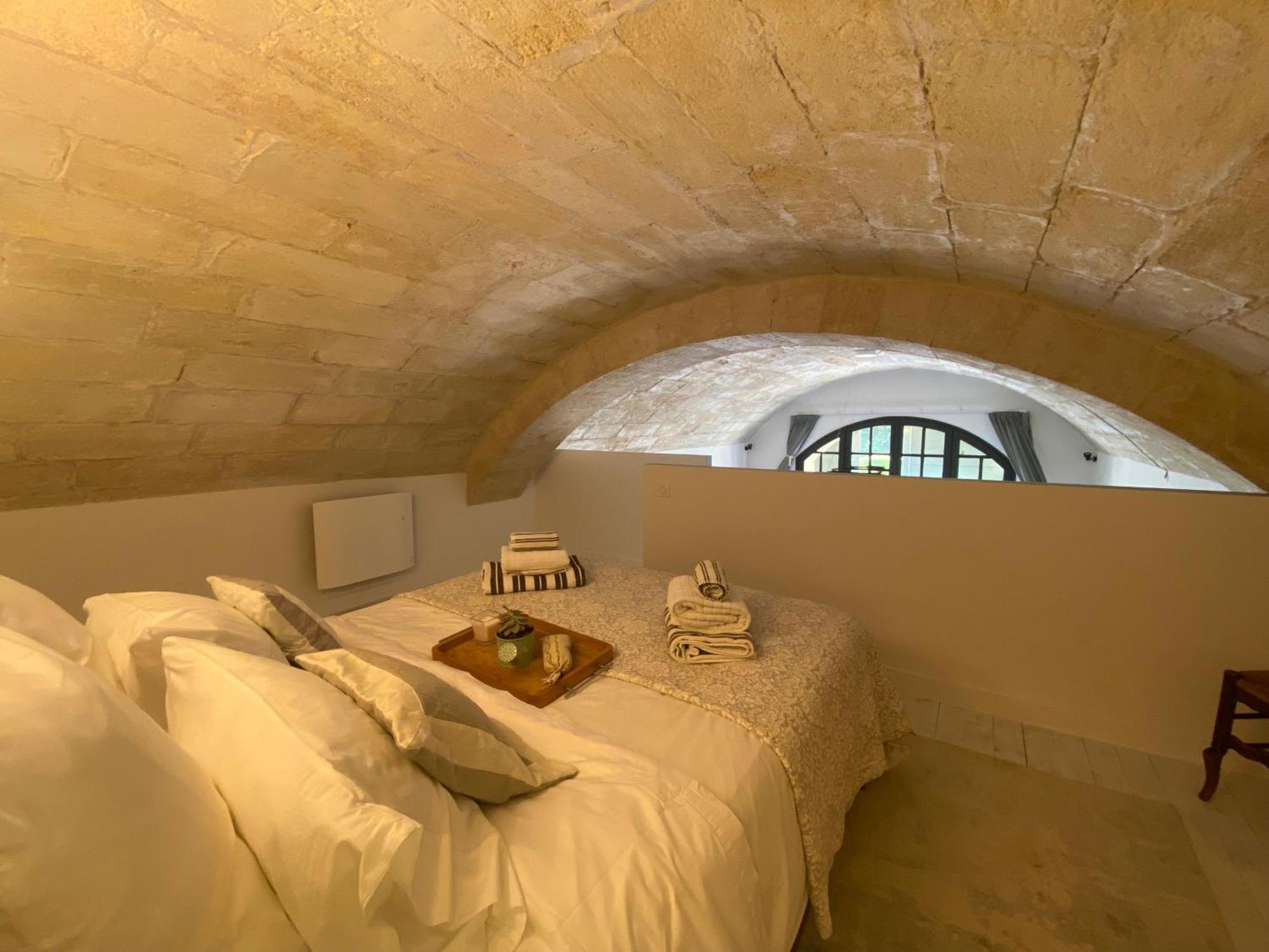 Appartement Avec Piscine Privee Dans Residence Pour 6 Personnes Uzes Ngoại thất bức ảnh