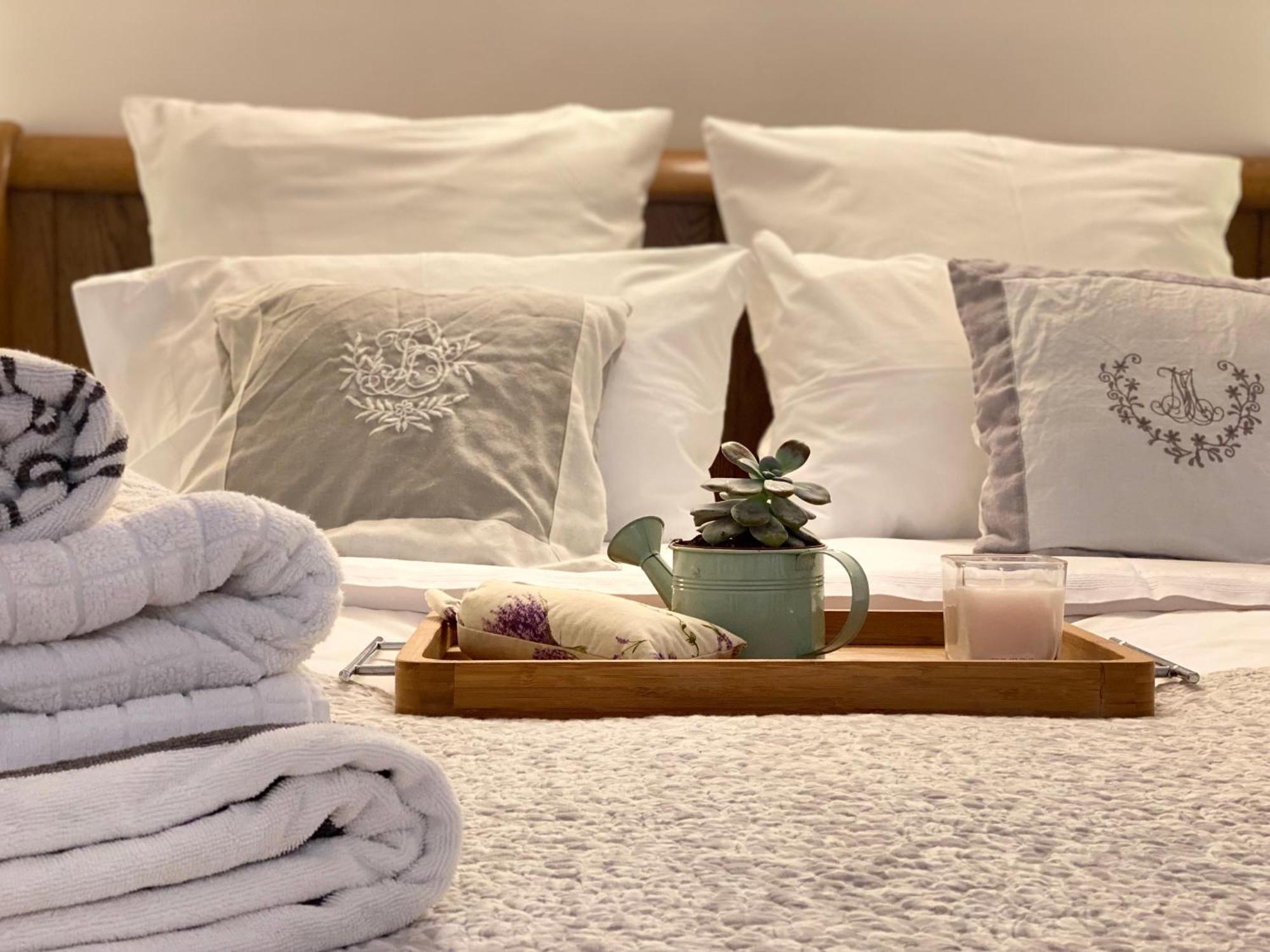 Appartement Avec Piscine Privee Dans Residence Pour 6 Personnes Uzes Ngoại thất bức ảnh