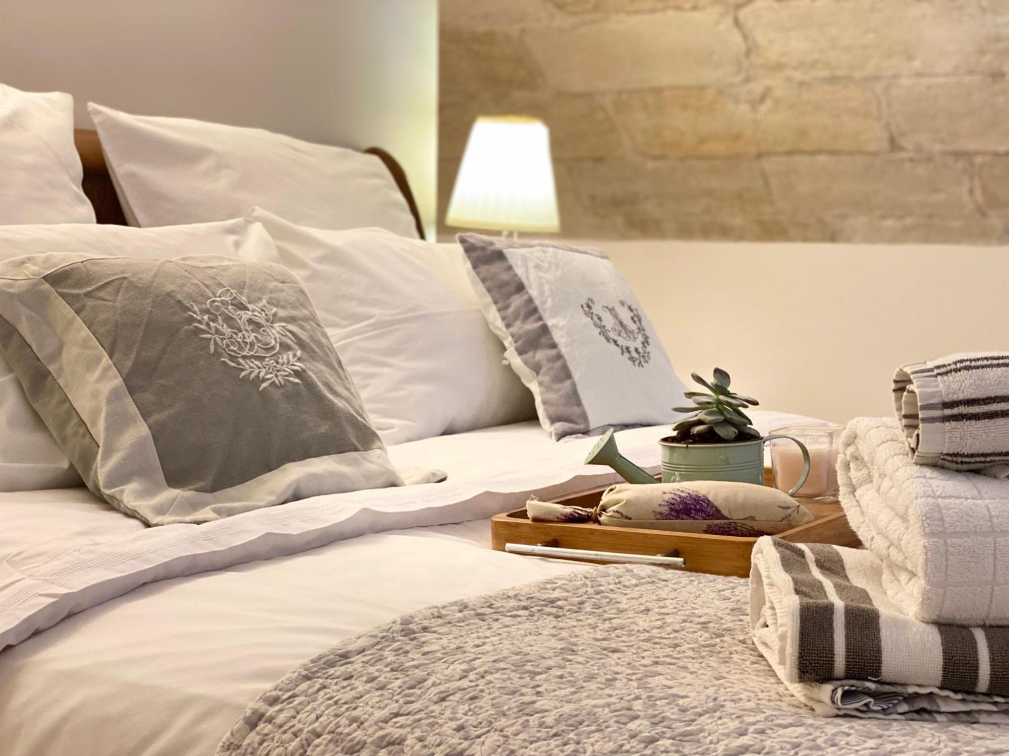 Appartement Avec Piscine Privee Dans Residence Pour 6 Personnes Uzes Ngoại thất bức ảnh