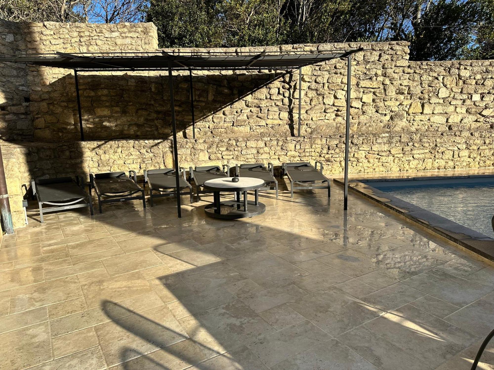 Appartement Avec Piscine Privee Dans Residence Pour 6 Personnes Uzes Ngoại thất bức ảnh