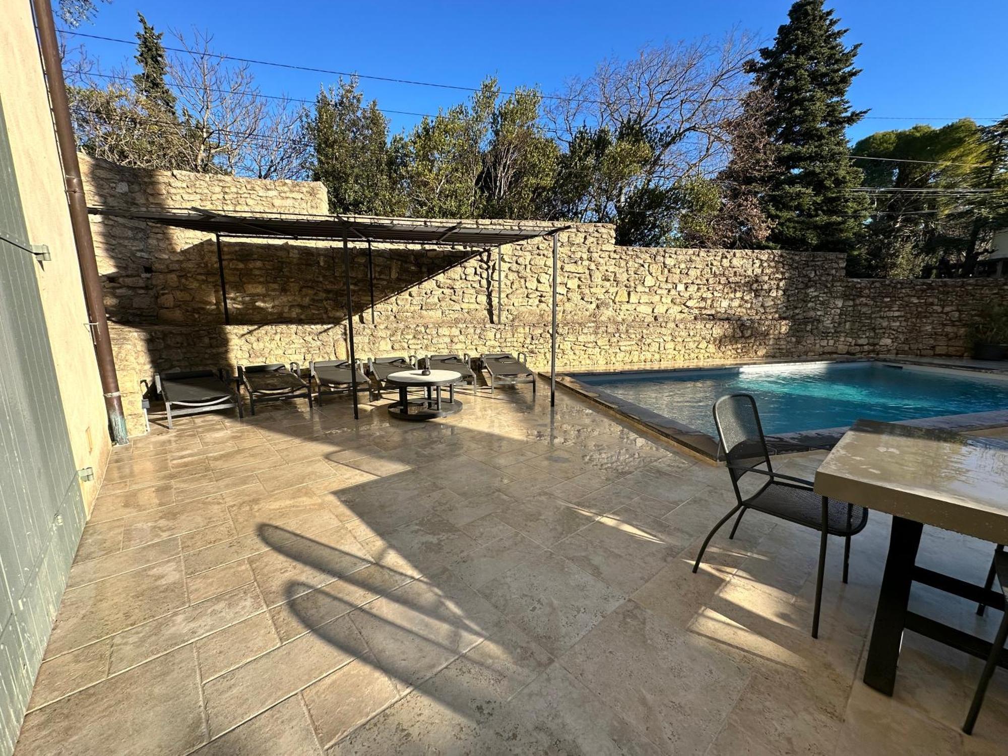 Appartement Avec Piscine Privee Dans Residence Pour 6 Personnes Uzes Ngoại thất bức ảnh
